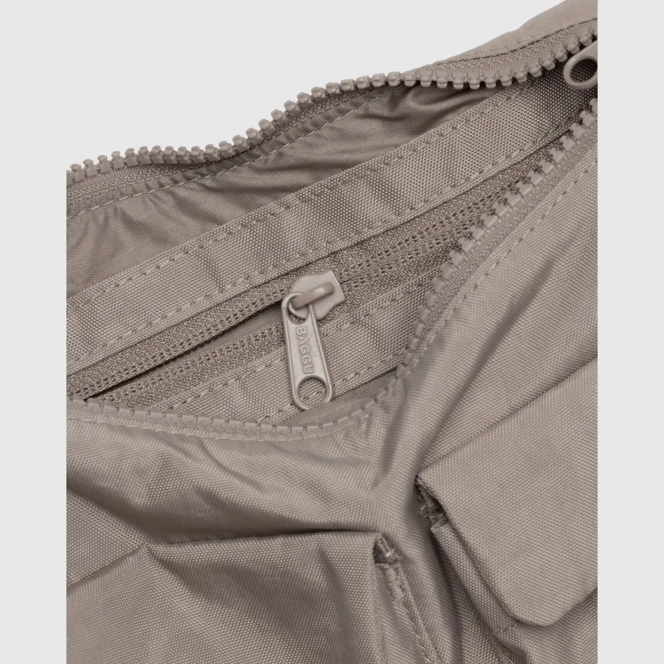 Baggu Cargo Shoulder Bag, dove - Image 3
