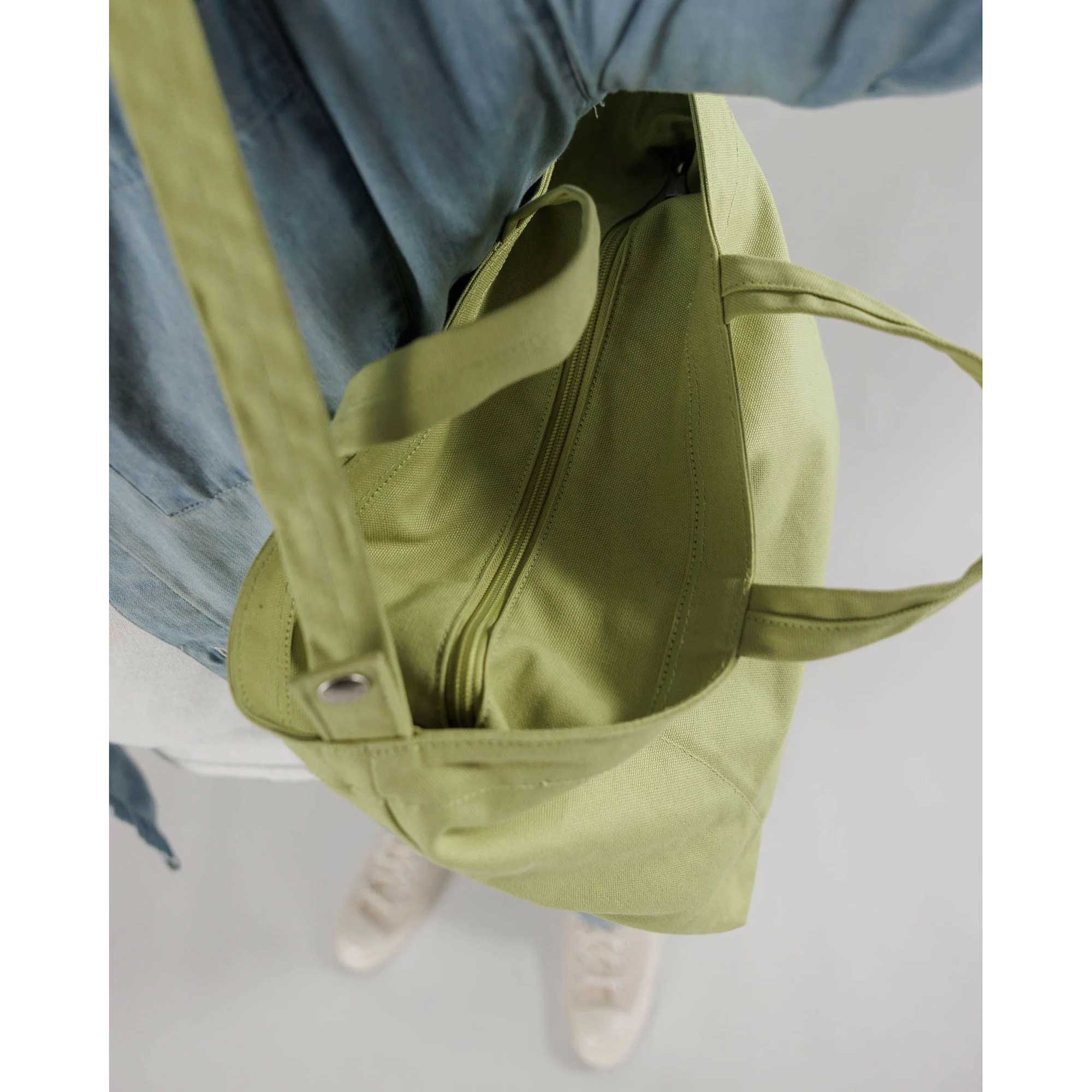 Baggu Horizontal Zip Duck Bag, Pistachio - Image 2