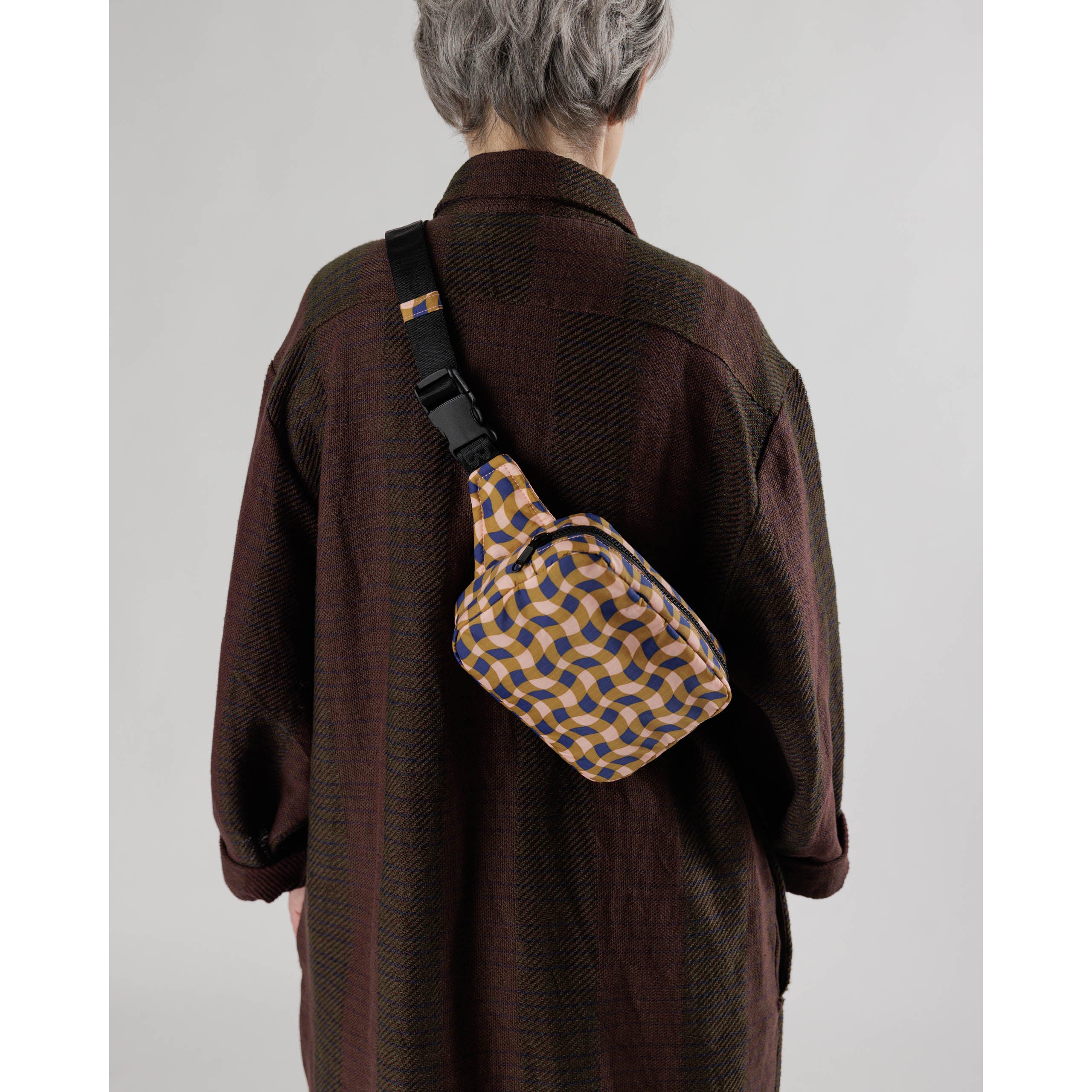 Baggu Puffy Fanny Pack, Wavy Gingham Peach - Image 2