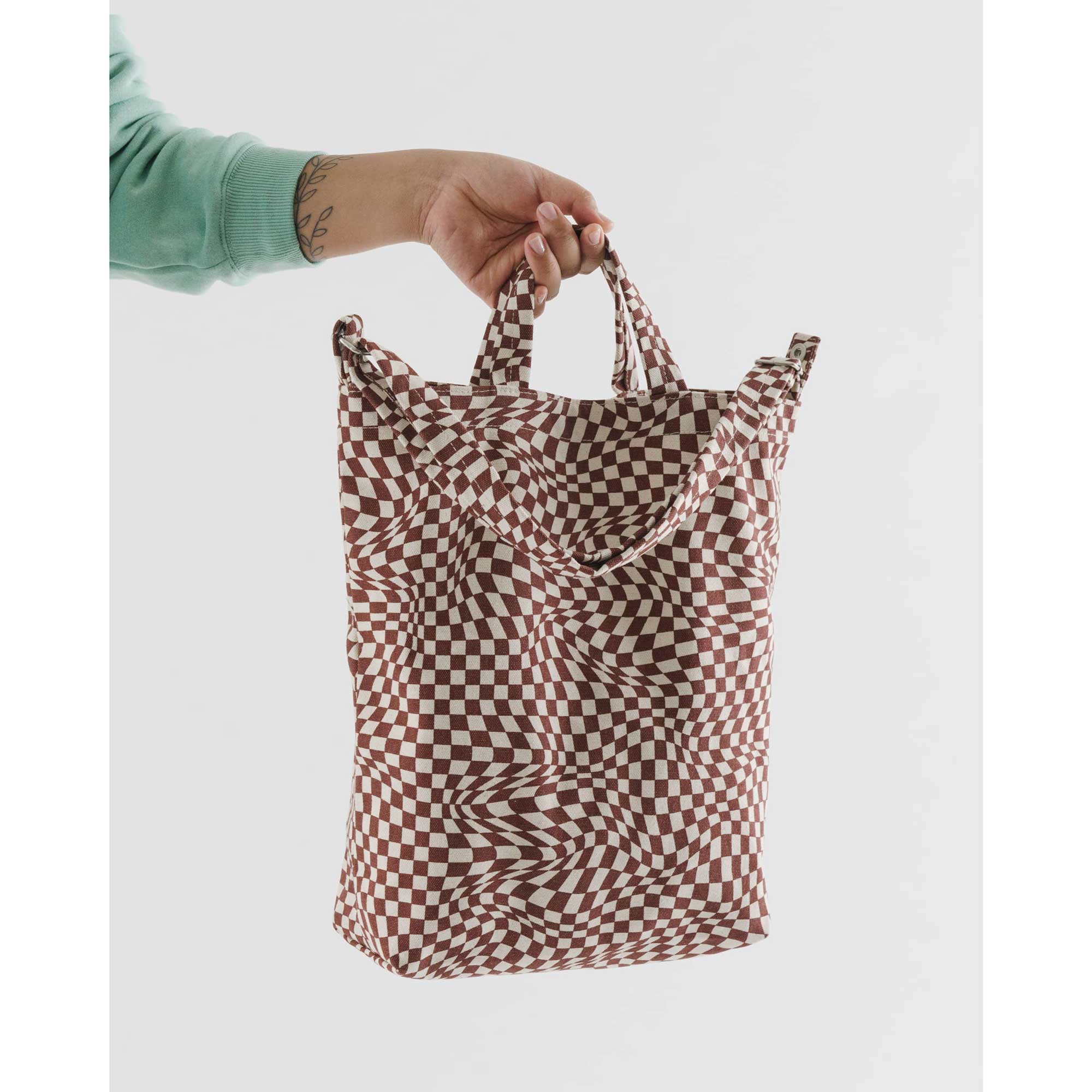 Baggu Duck Bag, maroon trippy checker - Image 3