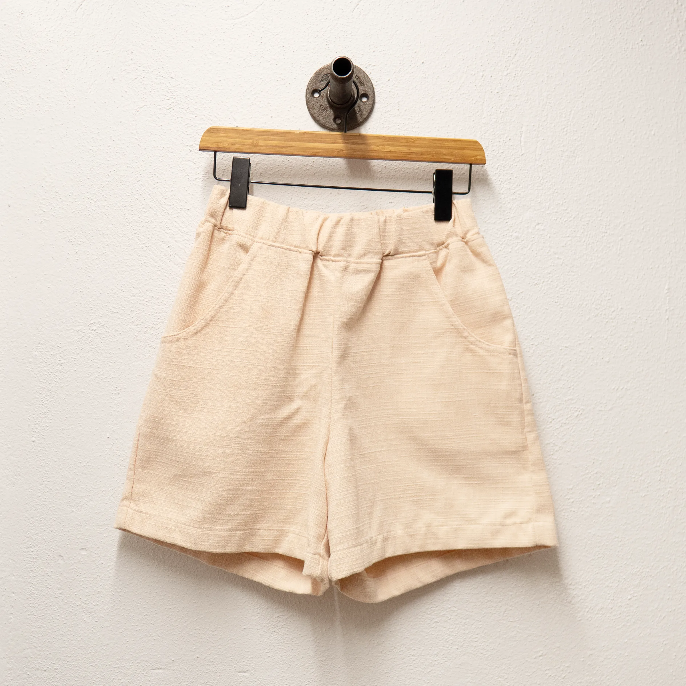 CUB Womens Alia Shorts, light peach linen