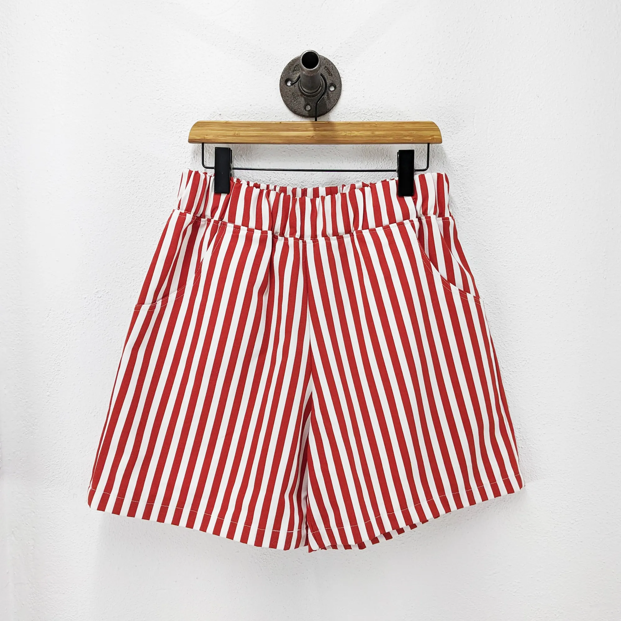 CUB Alia Shorts, wide red & white stripe