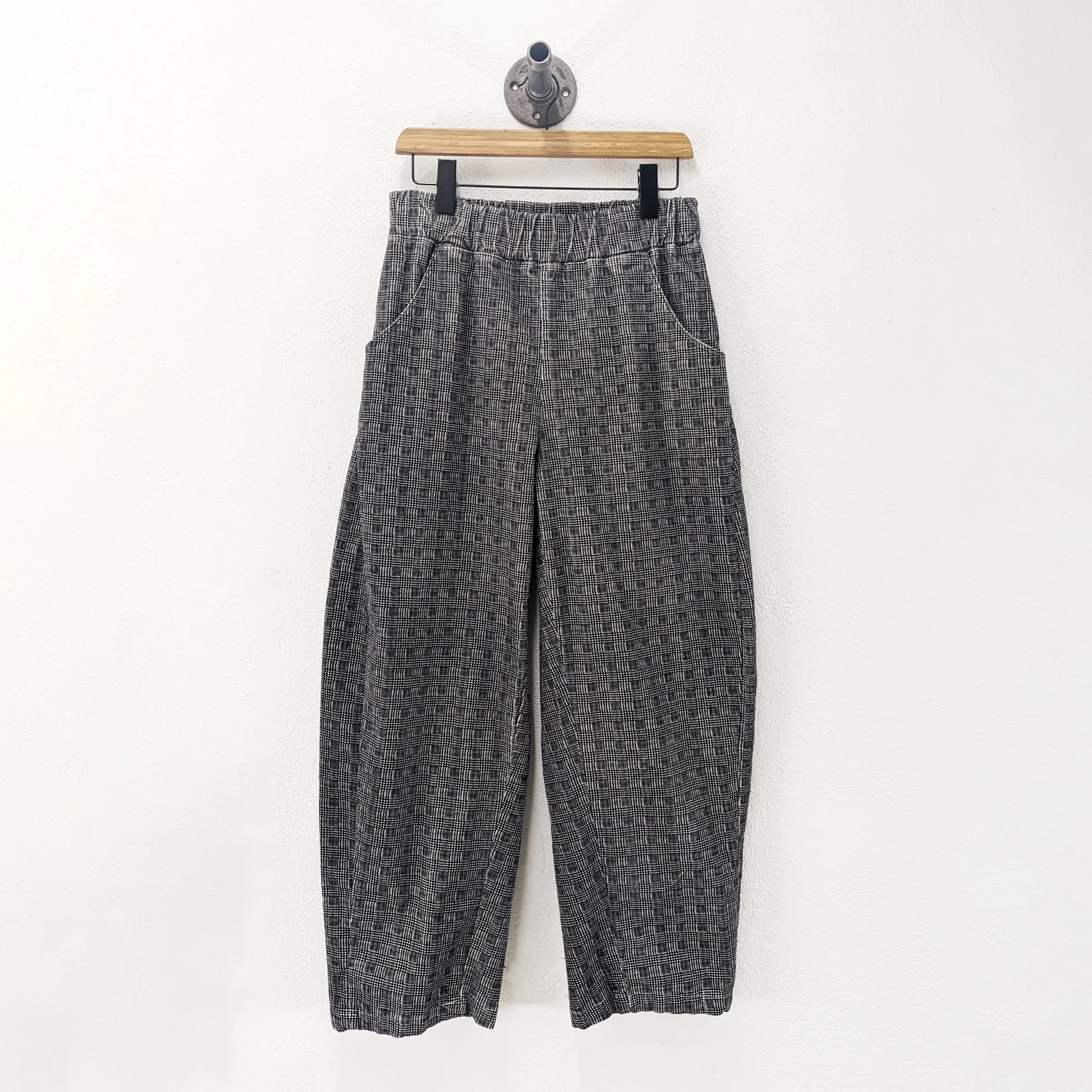 CUB Brett Pants, black plaid corduroy