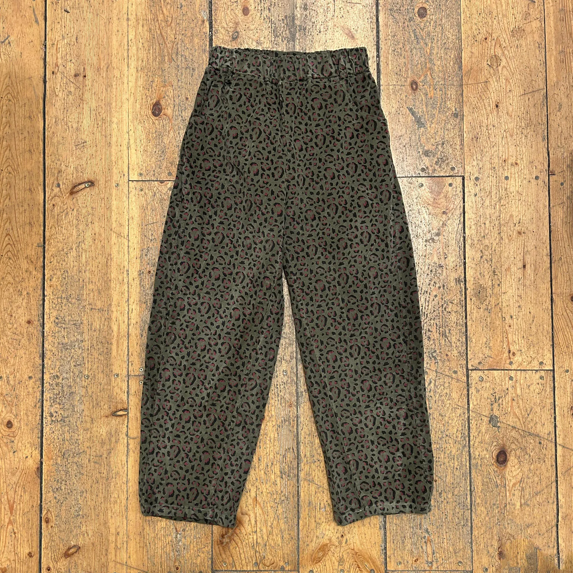 CUB Brett Pants, olive leopard corduroy
