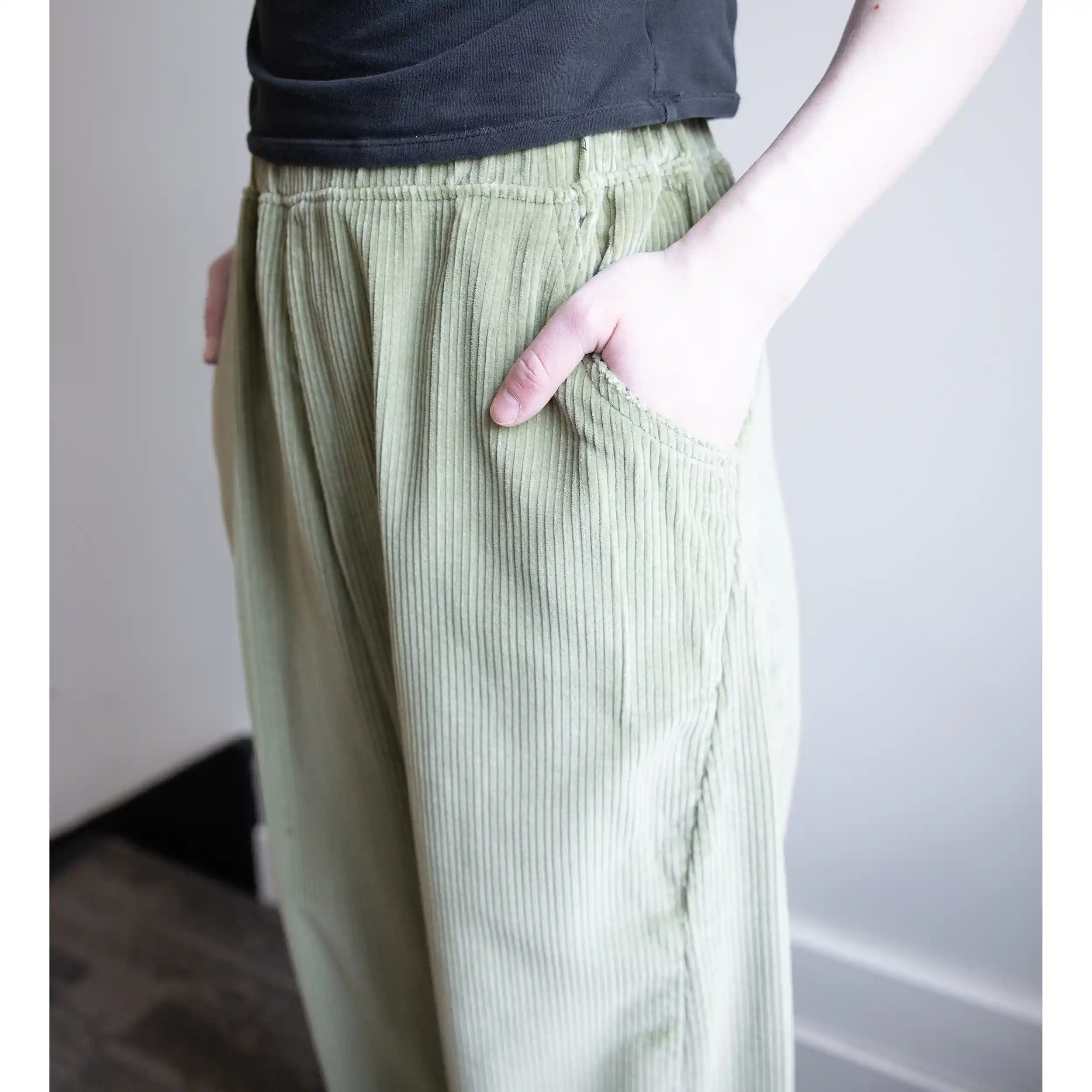 CUB Brett Pants, pistachio wide wale - Image 2