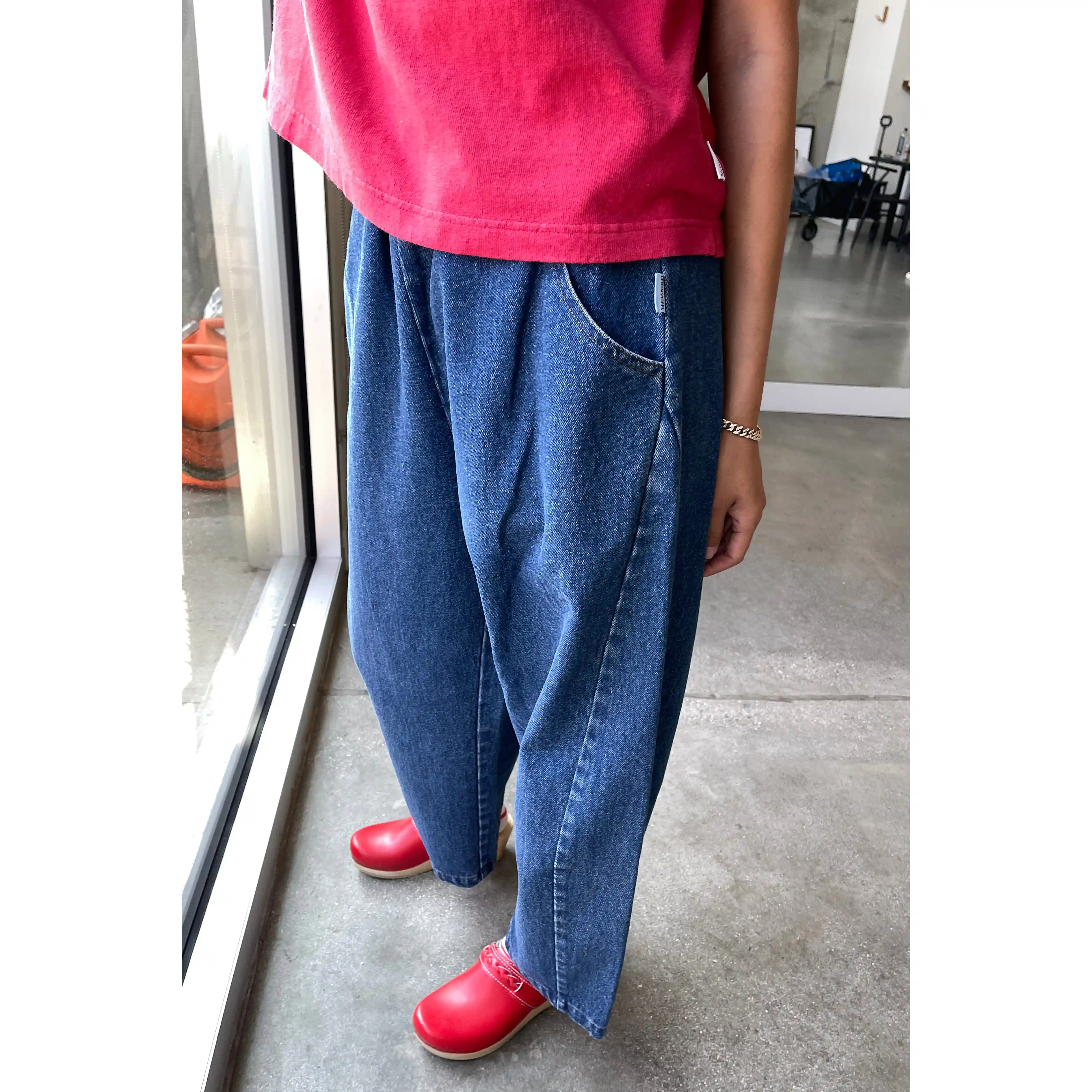 Le Bon Shoppe Womens Arc Pants, blue denim - Image 2