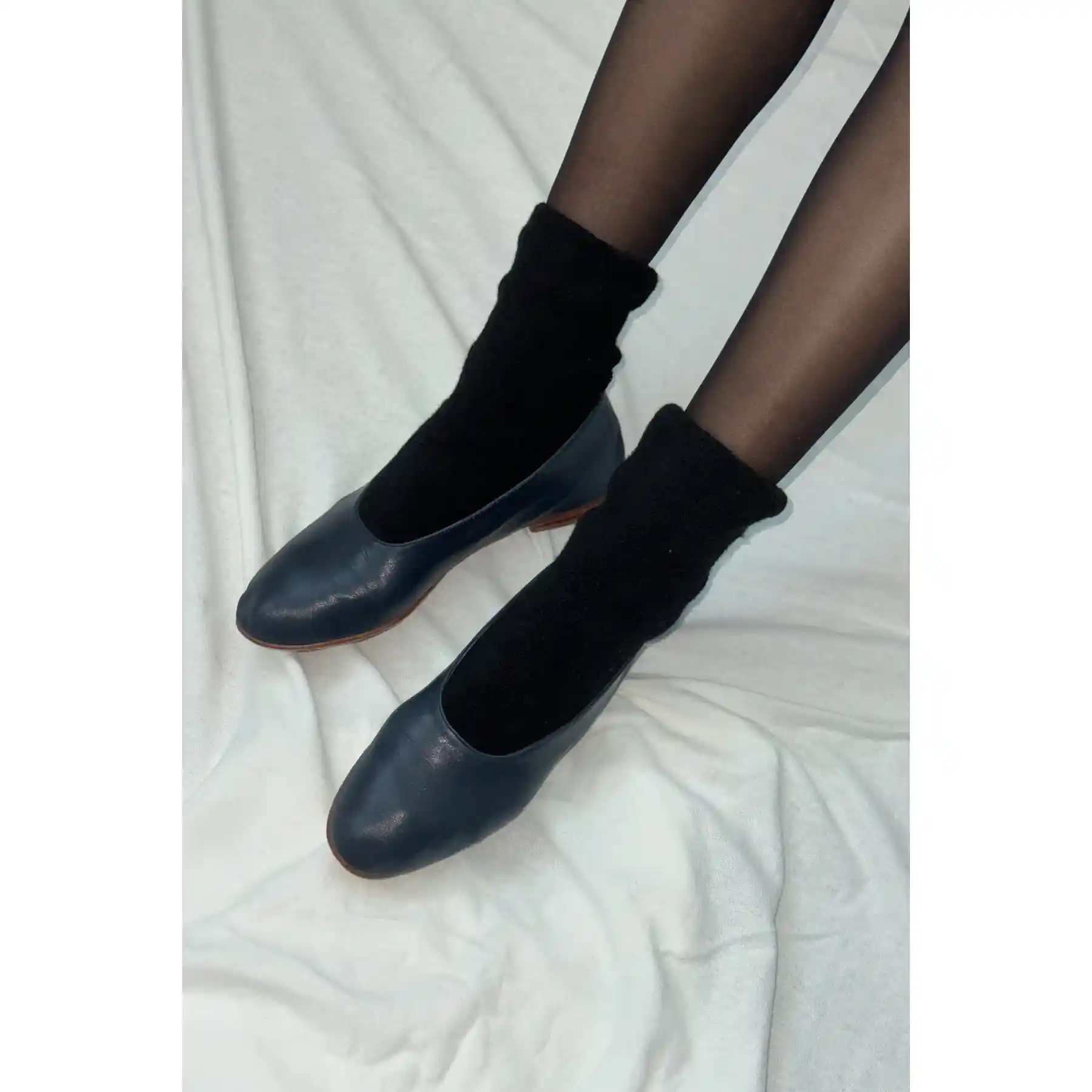 Le Bon Shoppe Womens Cloud Socks, jet black - Image 3