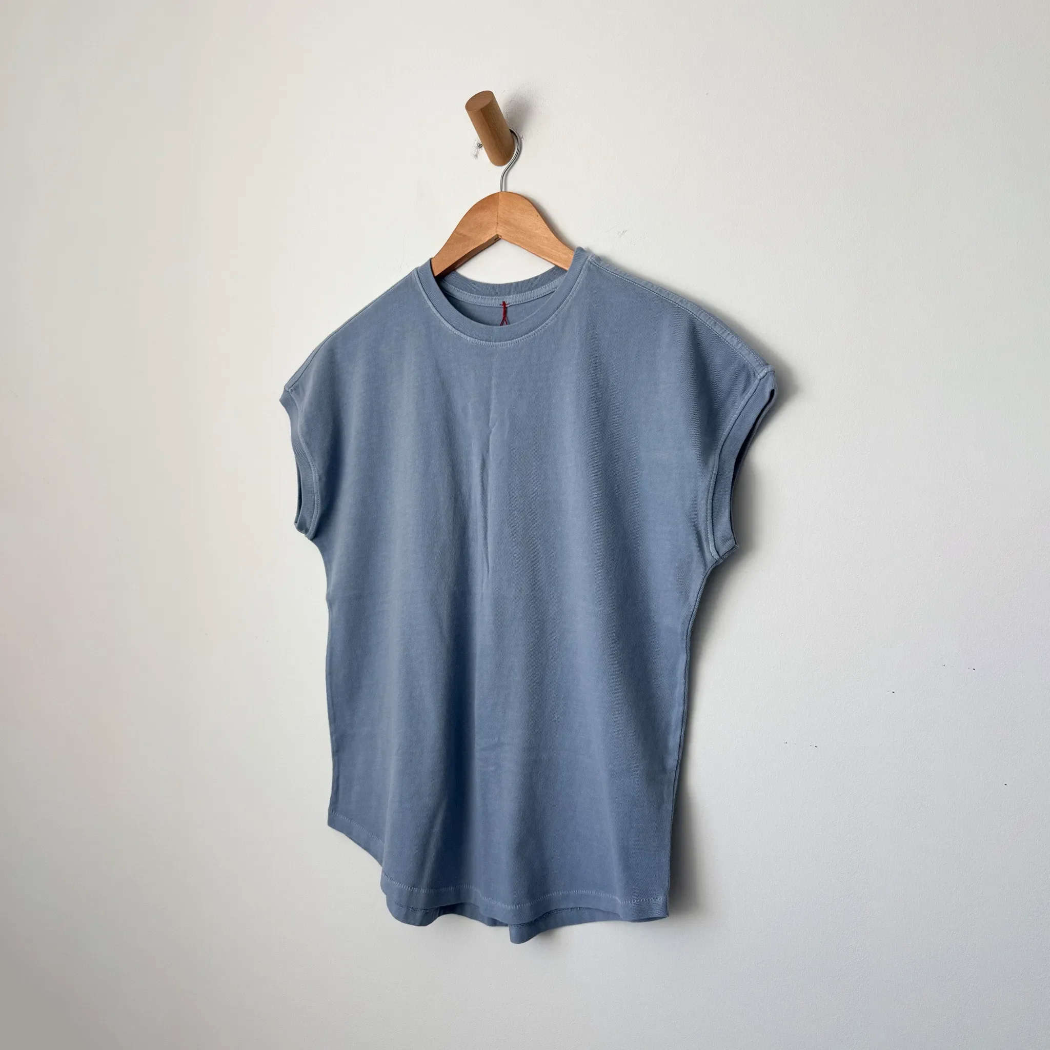 Le Bon Shoppe Ease Tee, waterloo - Image 2