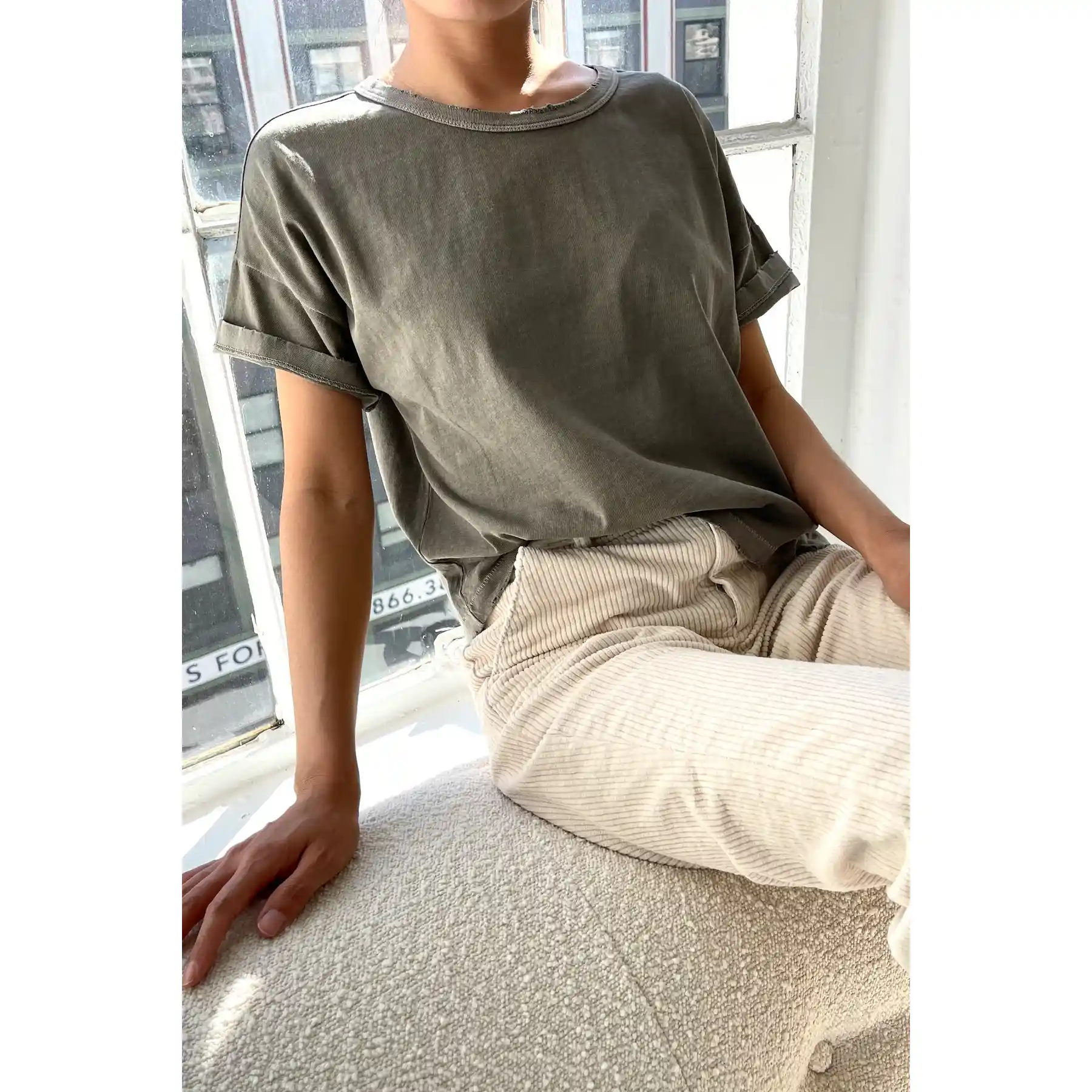 Le Bon Shoppe Womens Fille Tee, army green - Image 2
