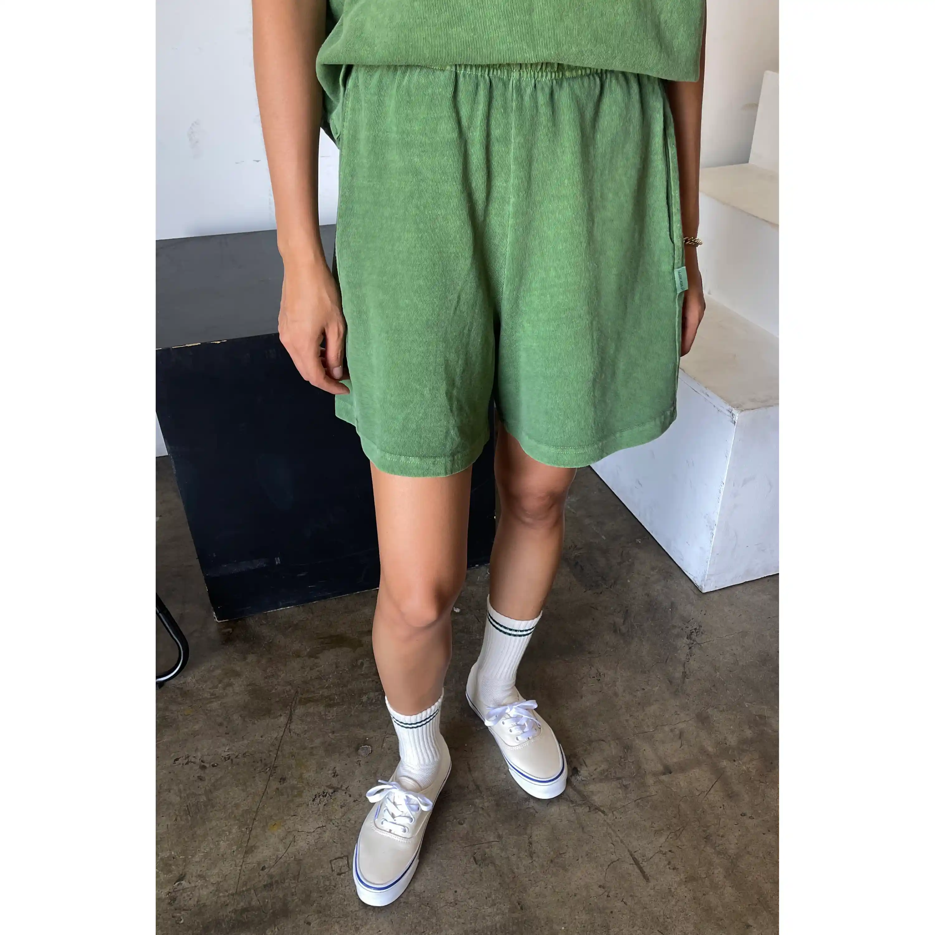 Le Bon Shoppe Womens Flared Basketball Shorts, basil - Image 2