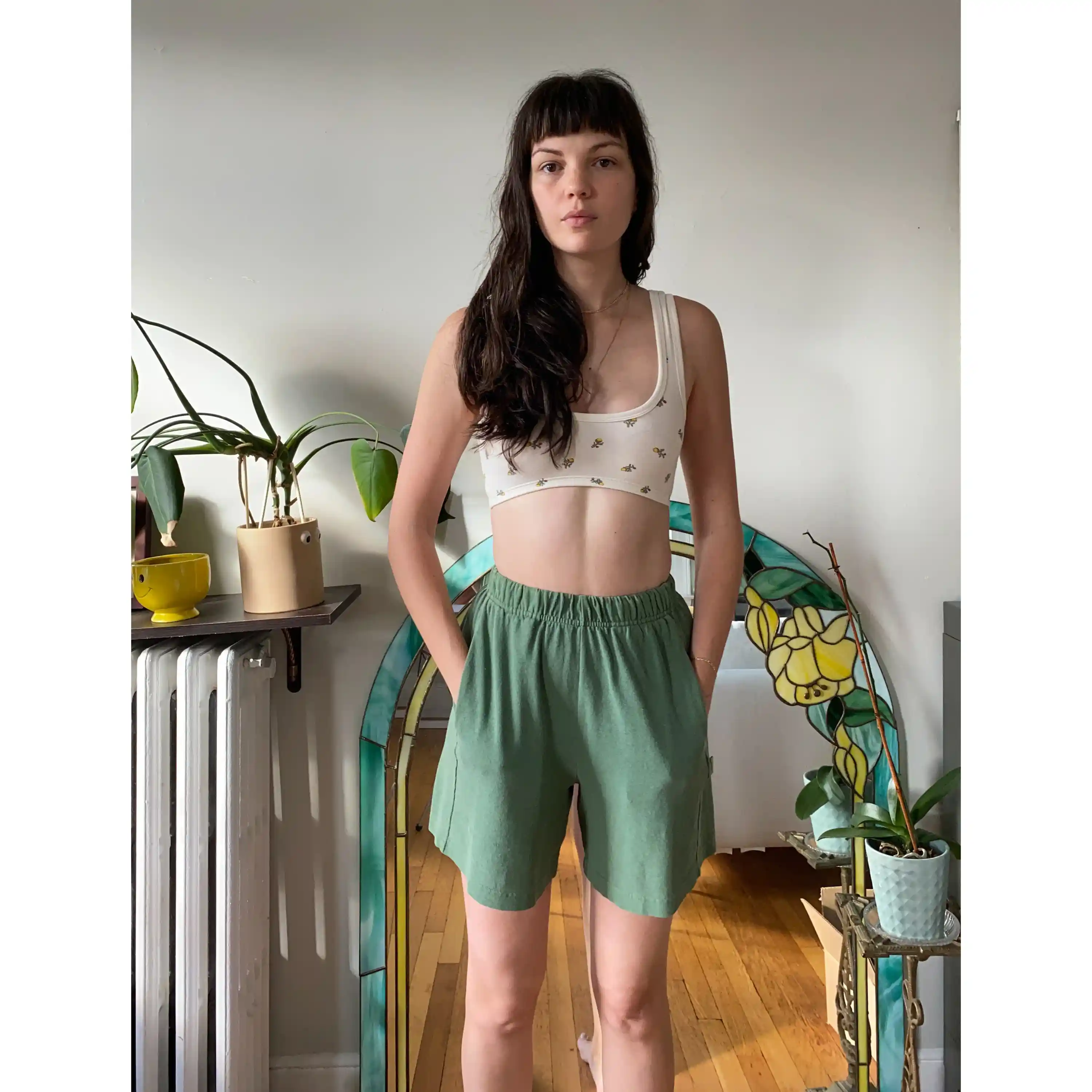 Le Bon Shoppe Womens Flared Basketball Shorts, basil - Image 3
