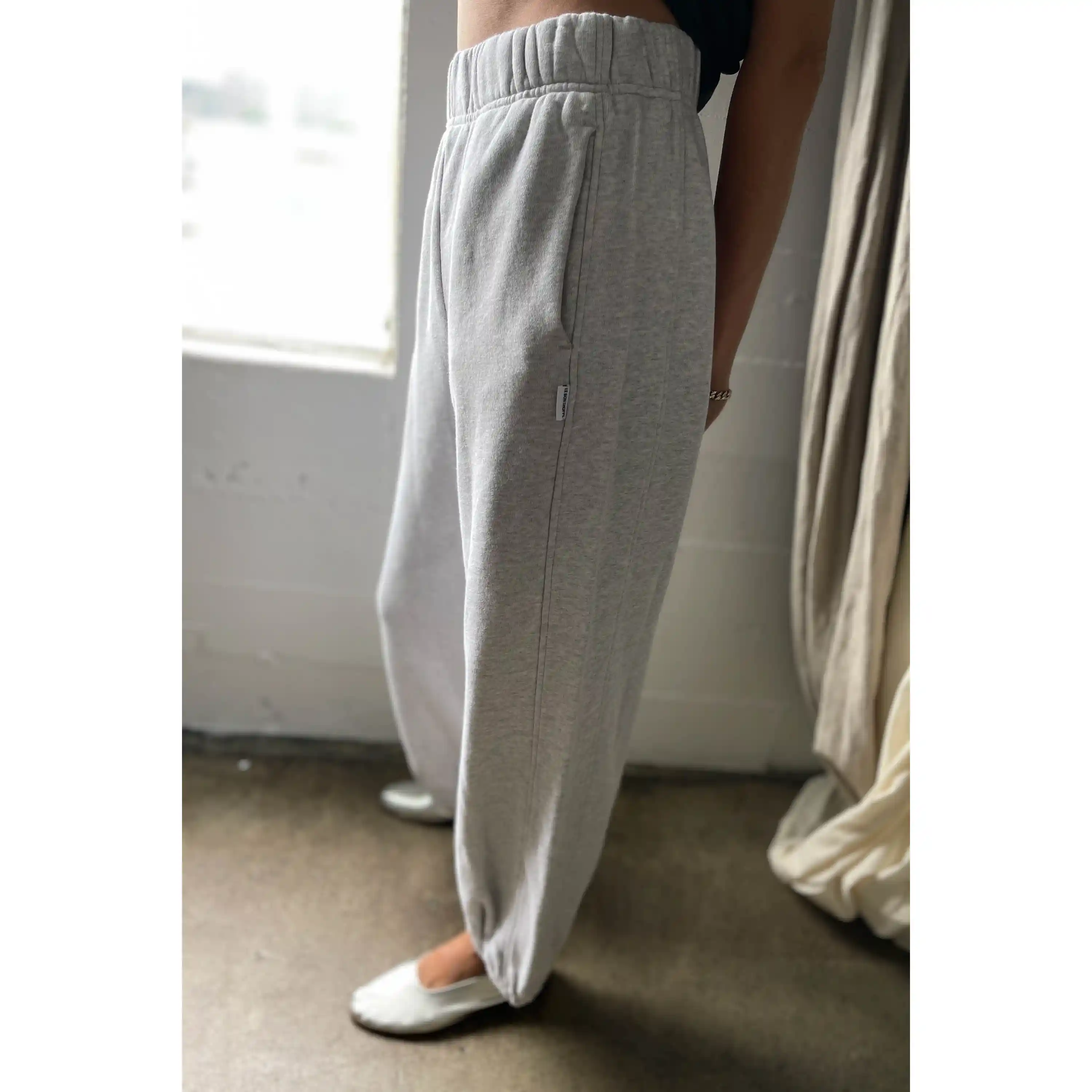 Le Bon Shoppe Womens French Terry Balloon Pants, heather grey - Image 3