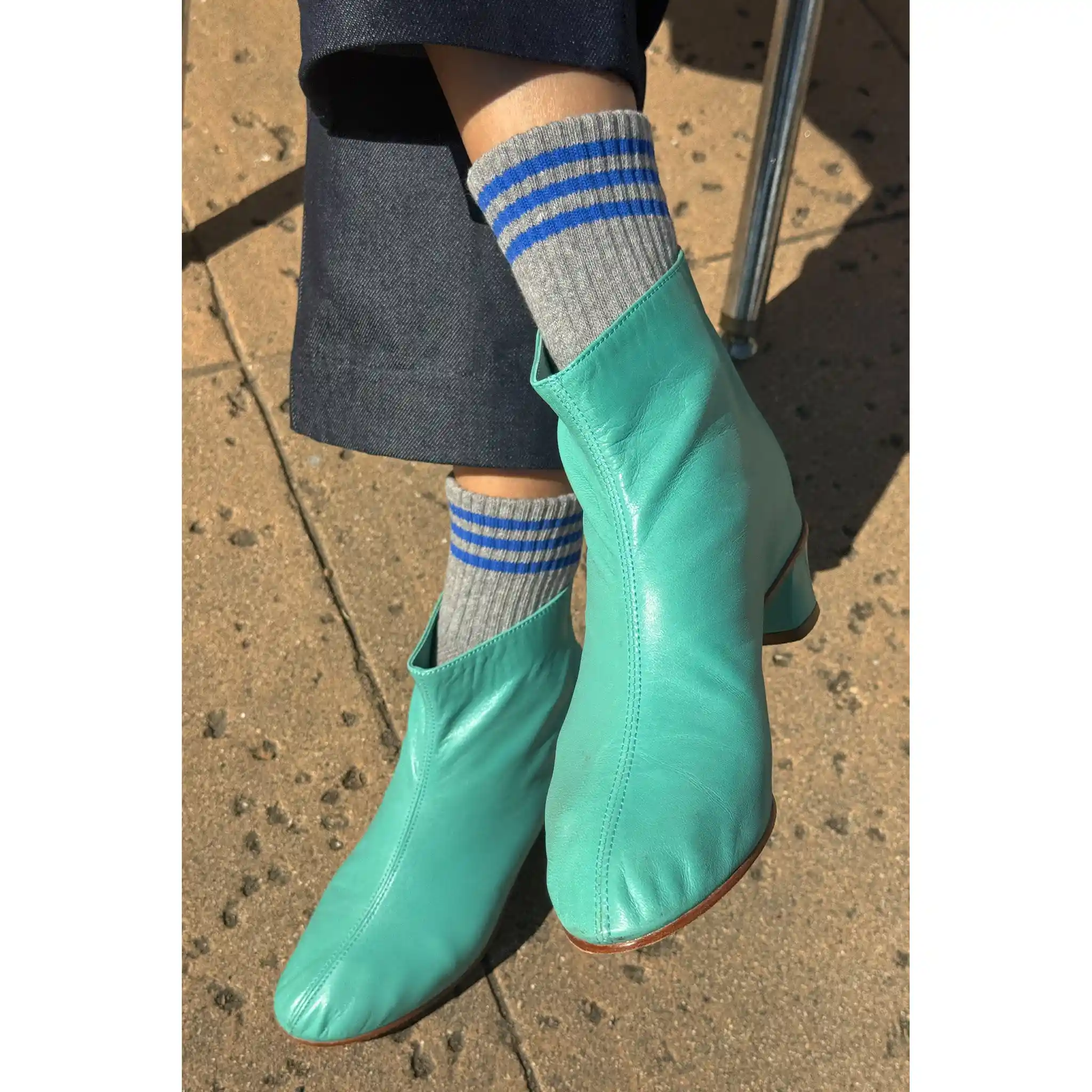 Le Bon Shoppe Girlfriend Socks, grey - Image 4