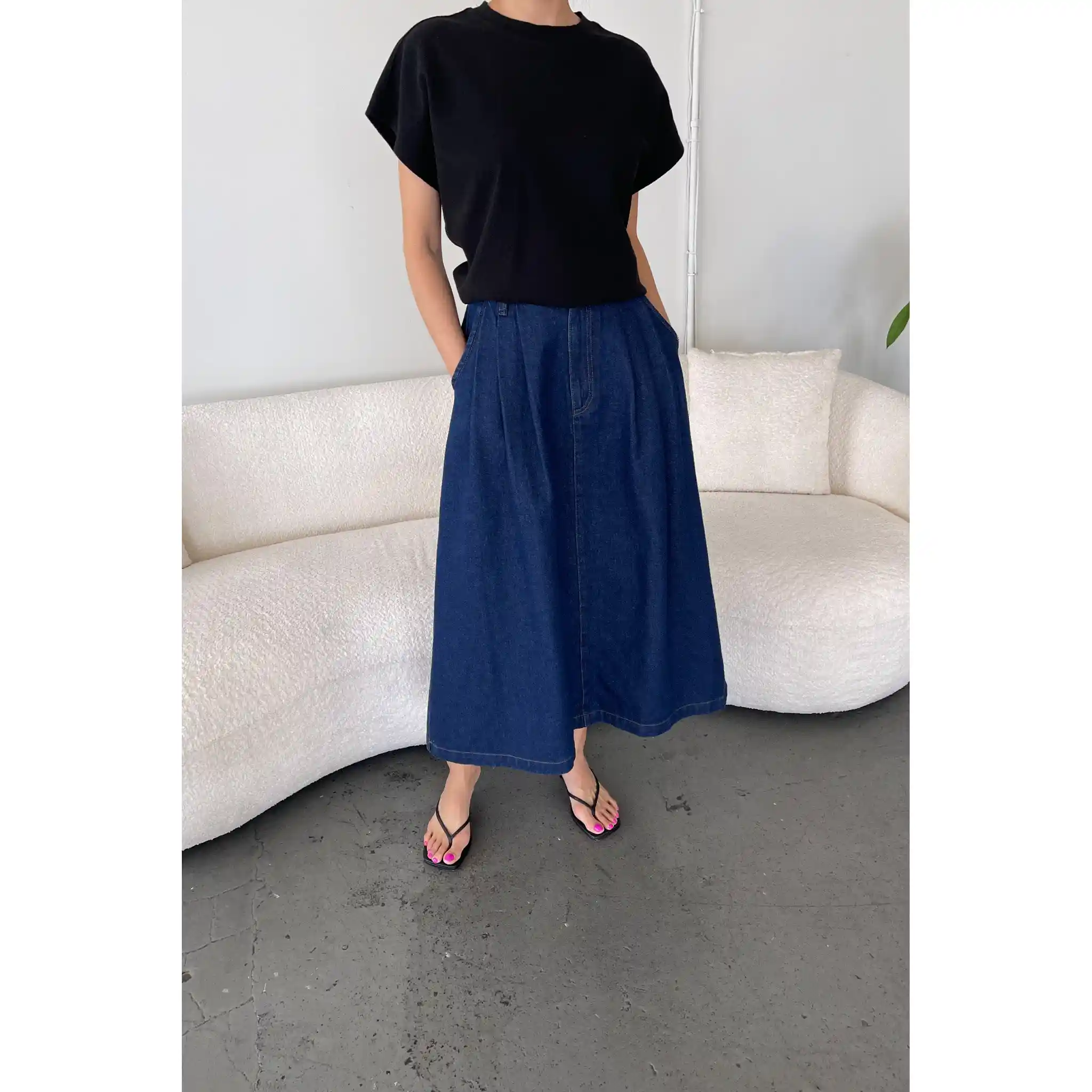 Le Bon Shoppe Jeanne Tee, black - Image 2