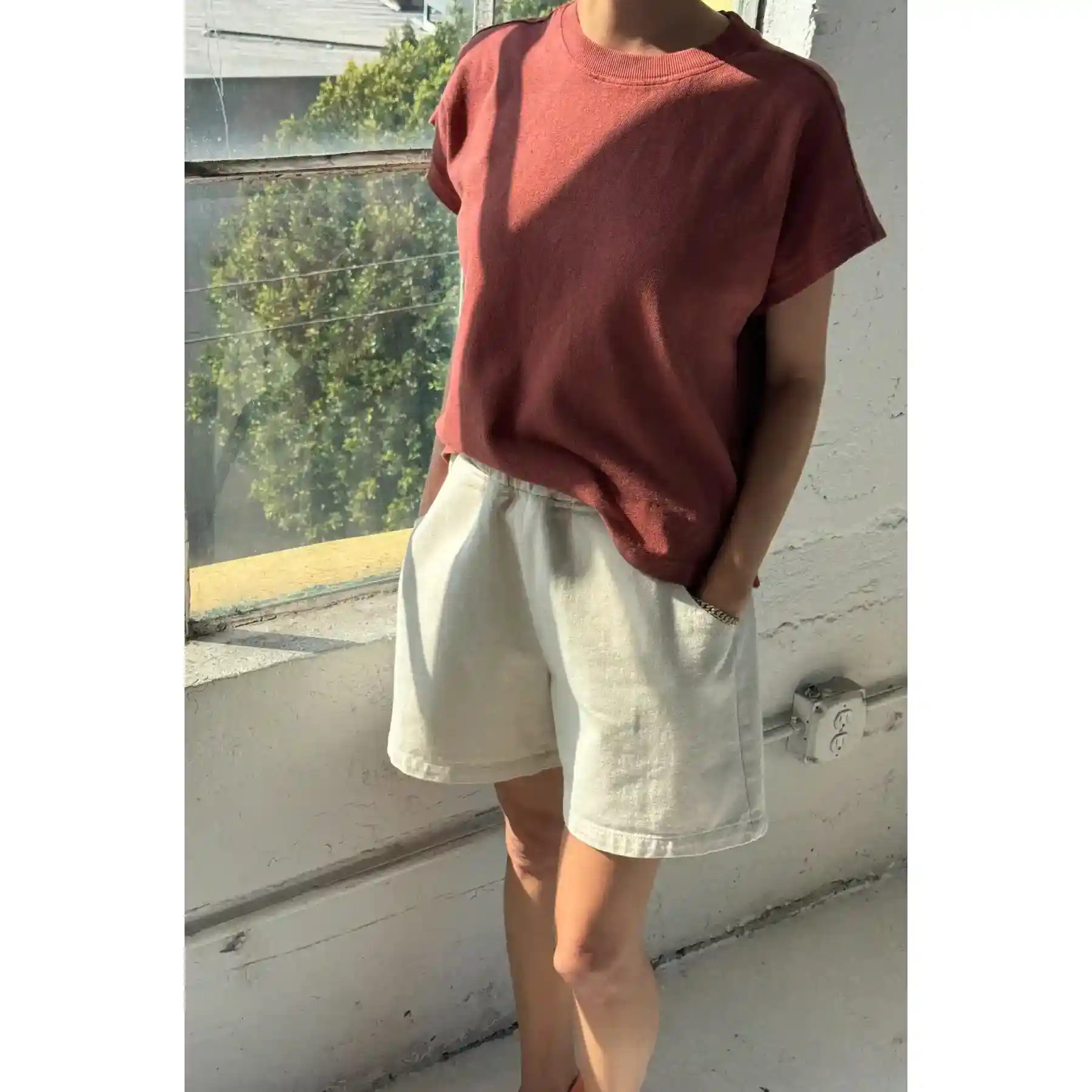 Le Bon Shoppe Womens Jeanne Tee, brick - Image 3