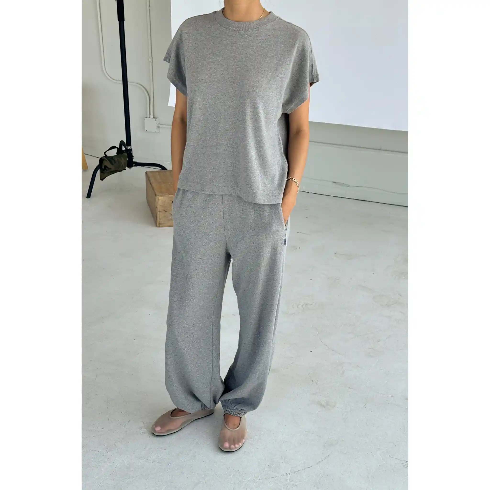 Le Bon Shoppe Womens Jeanne Tee, heather grey - Image 10