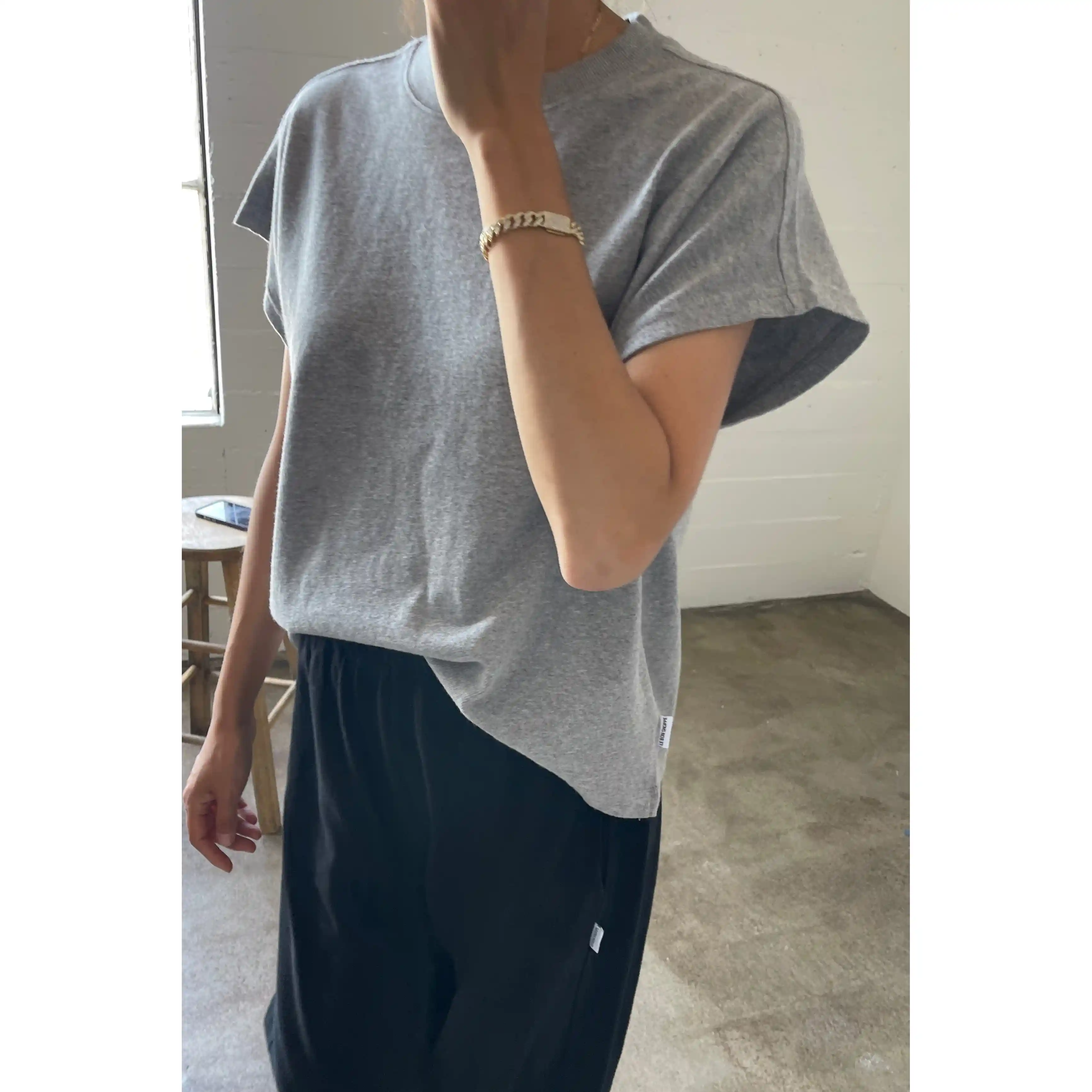 Le Bon Shoppe Womens Jeanne Tee, heather grey - Image 3