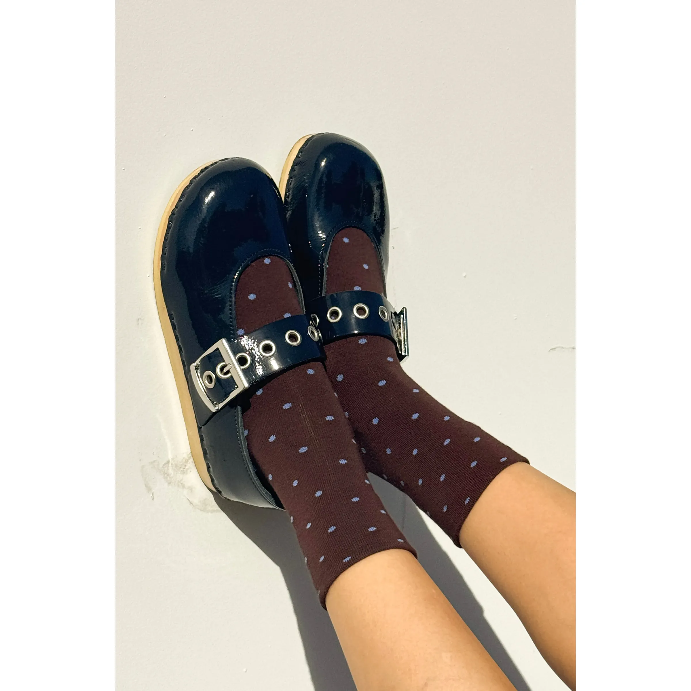 Le Bon Shoppe Polka Dot Sneaker Socks, cacao/blue - Image 4