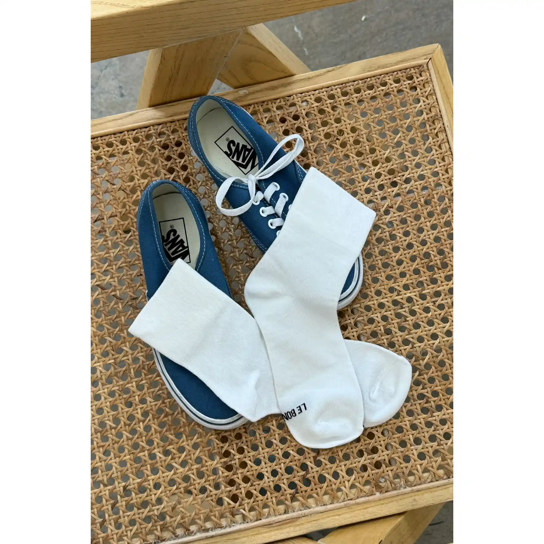 Le Bon Shoppe Womens Sneaker Socks, classic white - Image 4