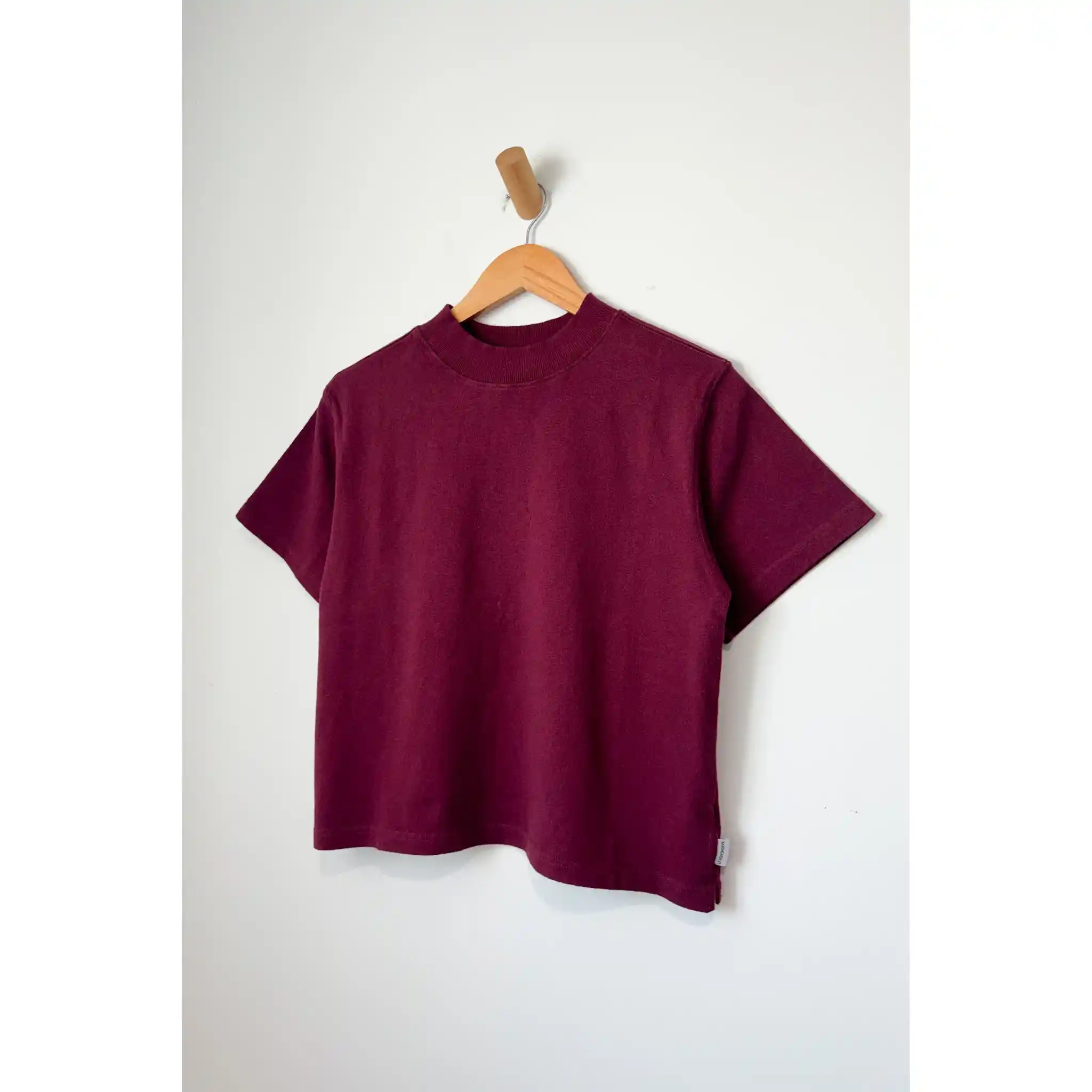 Le Bon Shoppe Womens Sunset Mock Neck Tee, cabernet - Image 2