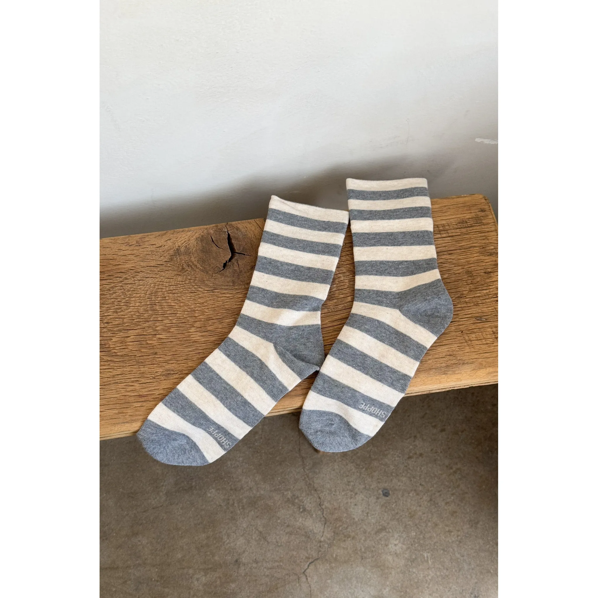 Le Bon Shoppe Wally Socks, wide / grey stripe - Image 3