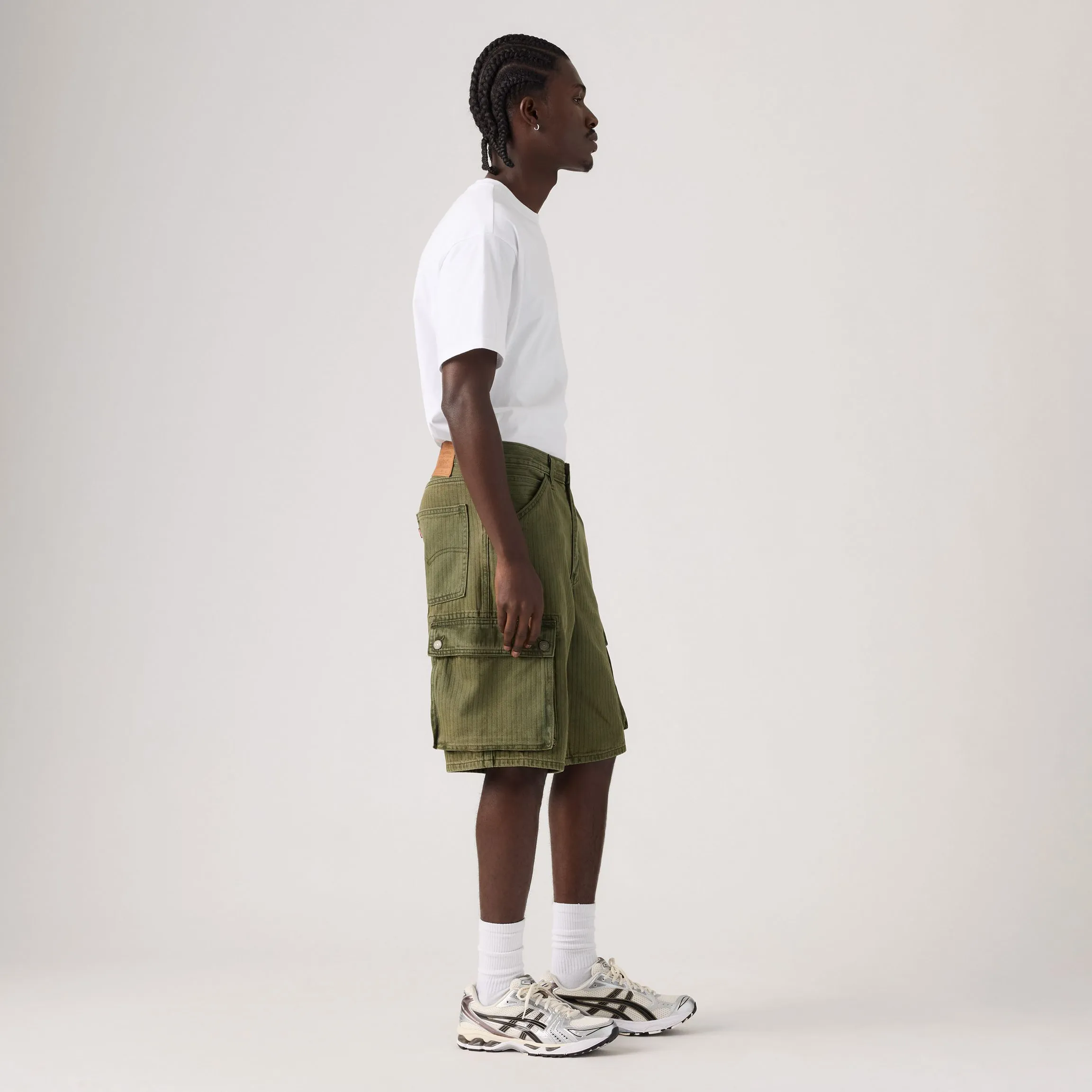 Levi's 478 Baggy Cargo Shorts, forest badge - Image 2