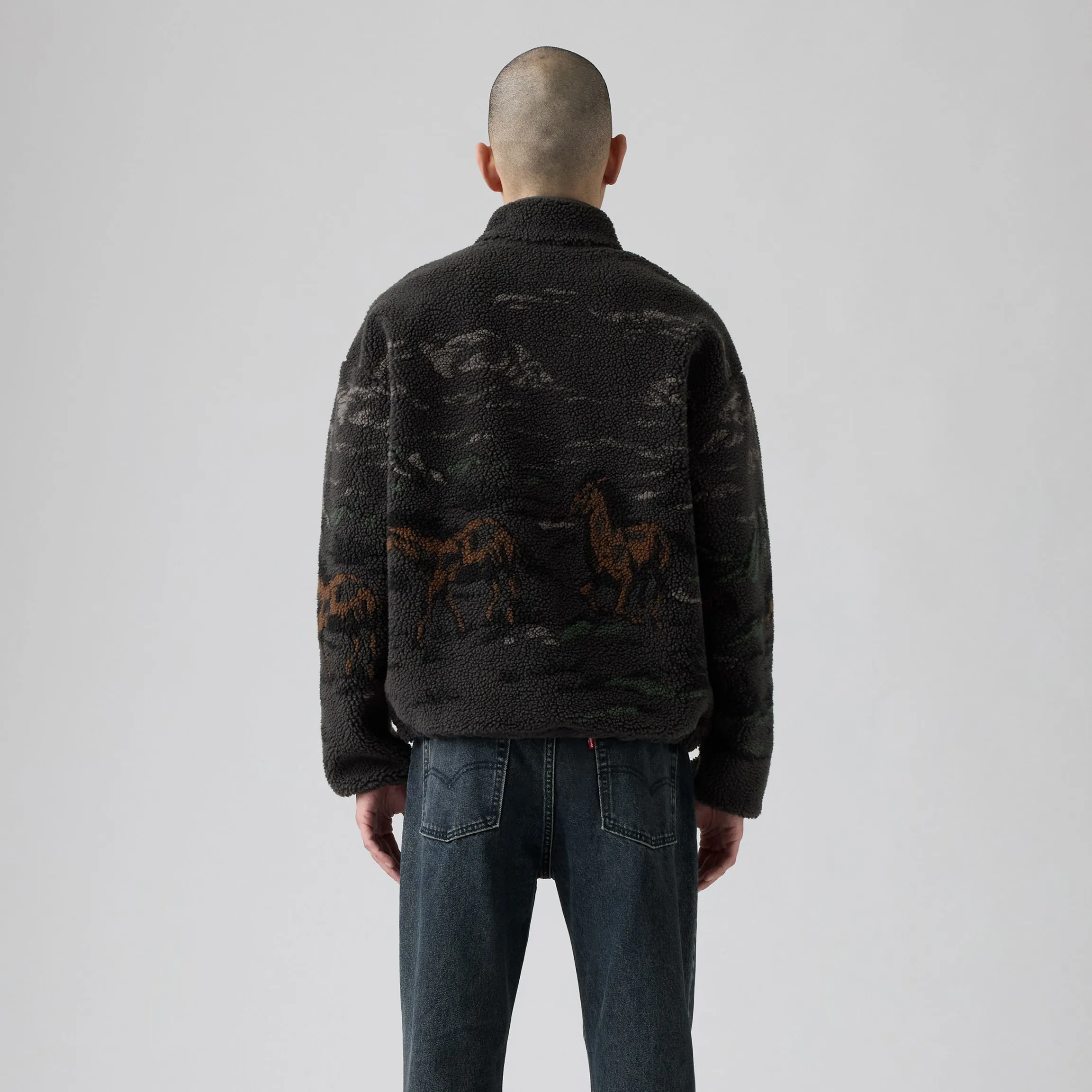 Levi's Idyllwild Sherpa Popover, running horses - Image 4