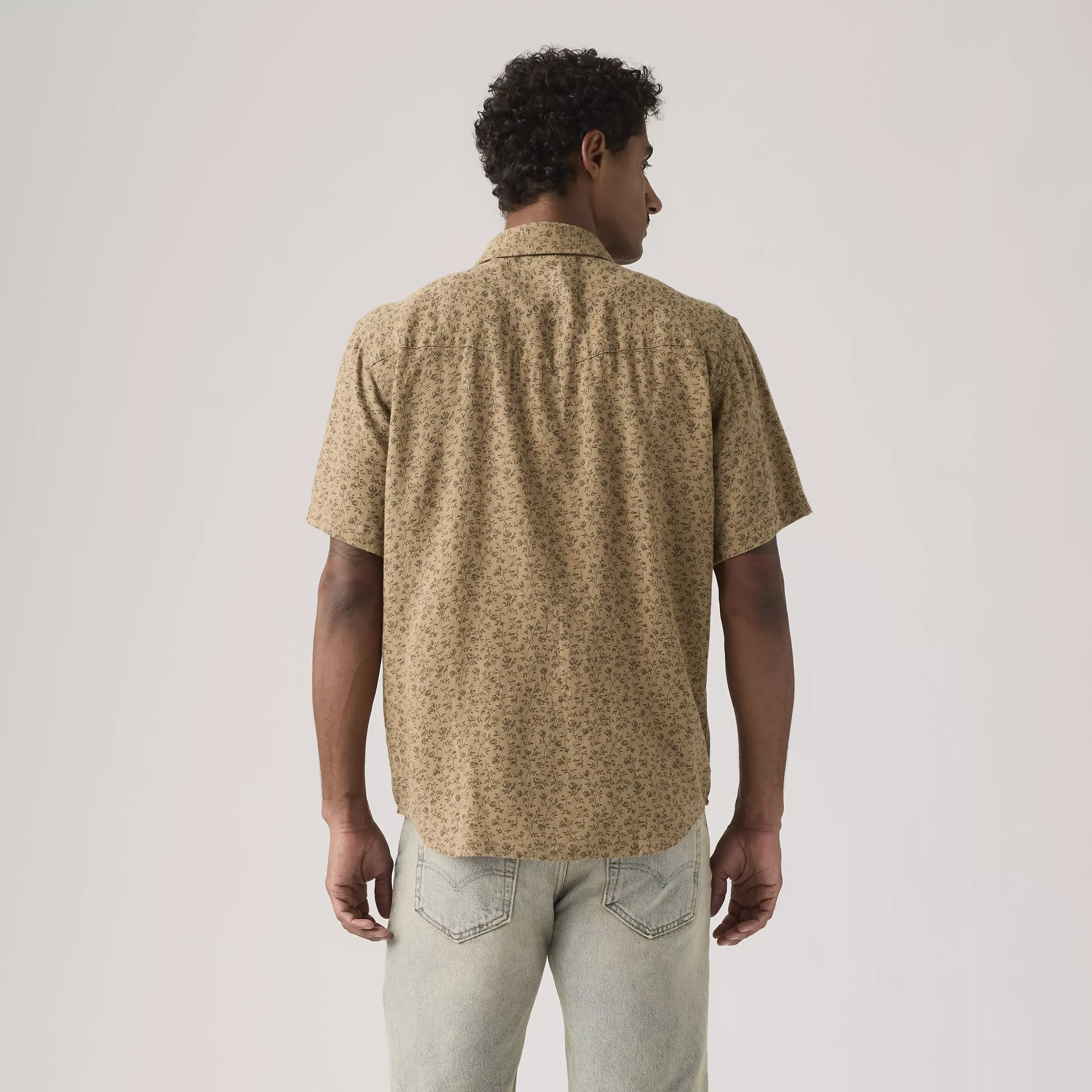 Levi's Relaxed Fit Short Sleeve Western Shirt, bran floral tiger - Image 3