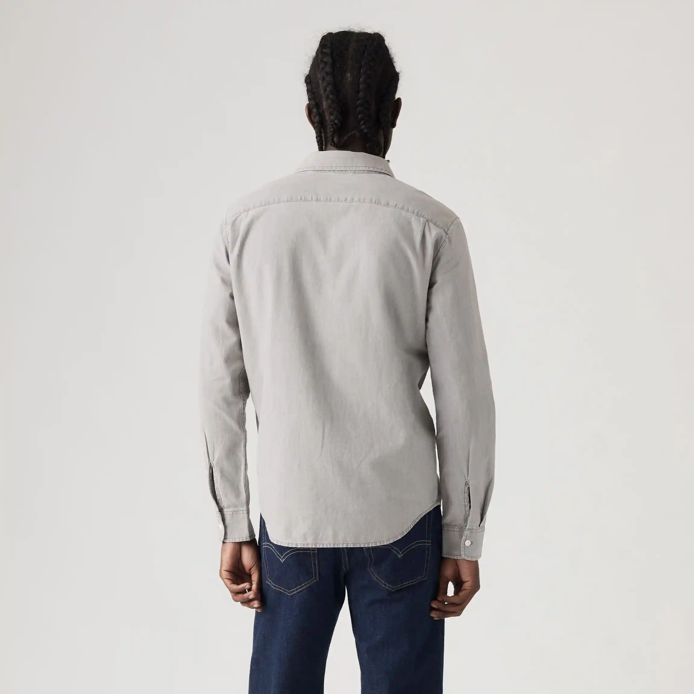 Levi's Classic 1 Pkt Standard Shirt, shasta light grey chambray - Image 2