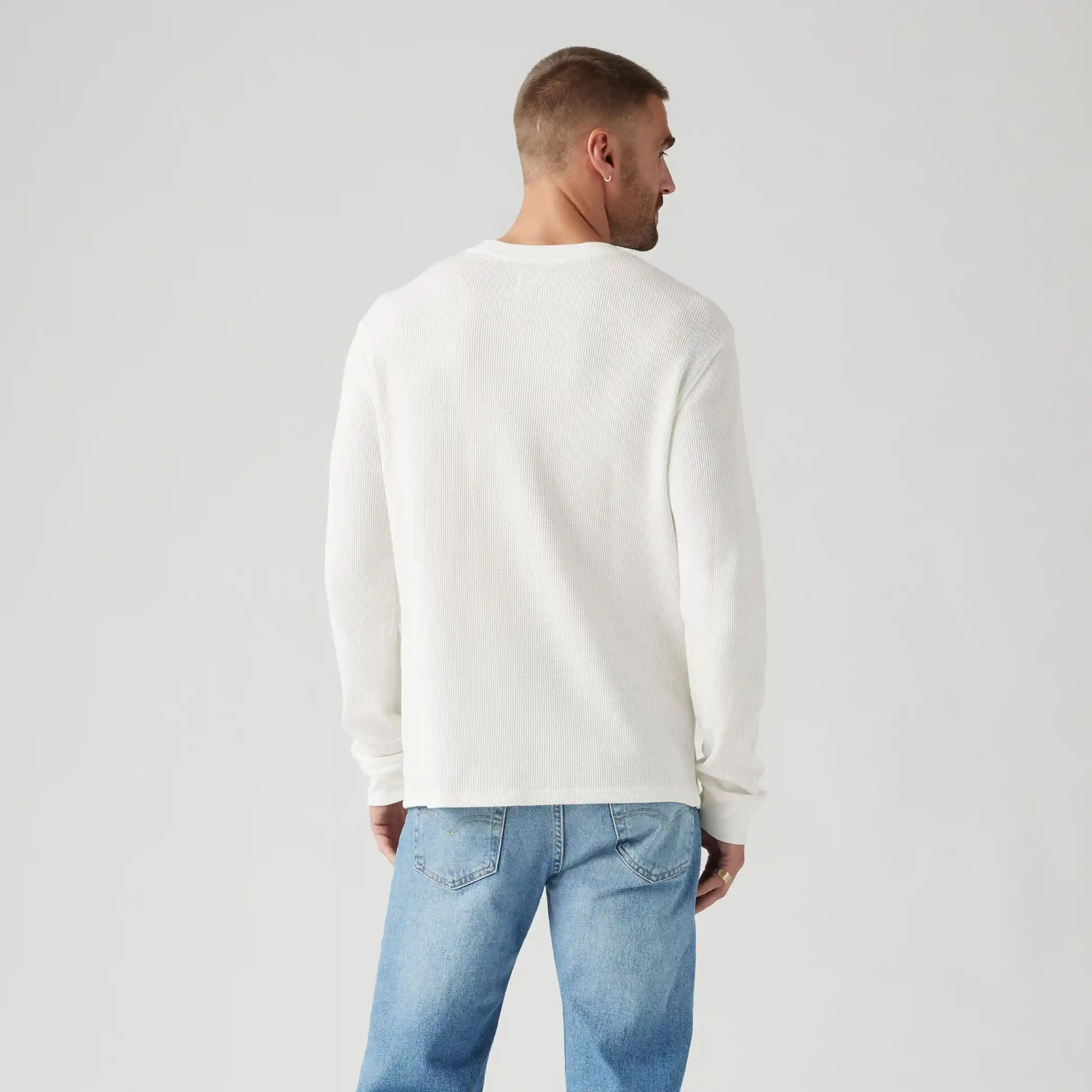 Levi's Standard Thermal Long Sleeve Tee, egret - Image 2