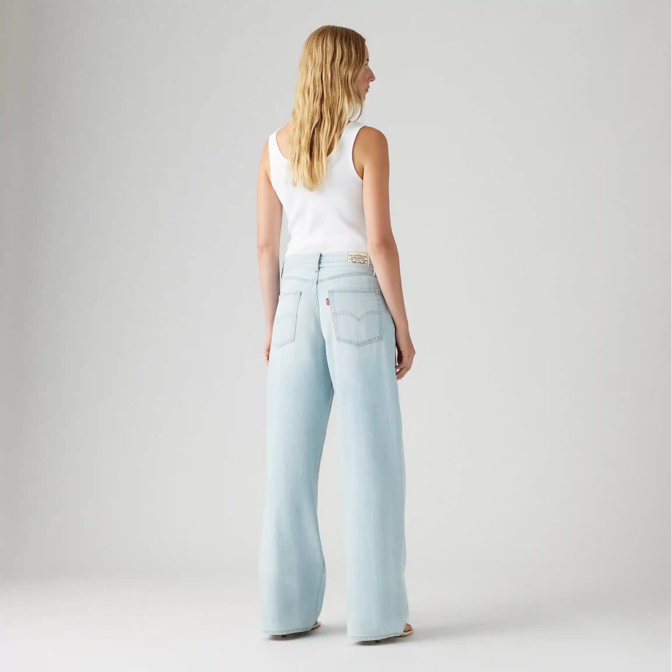 Levi's Womens XL Straight Denim, luxury trip - Image 4