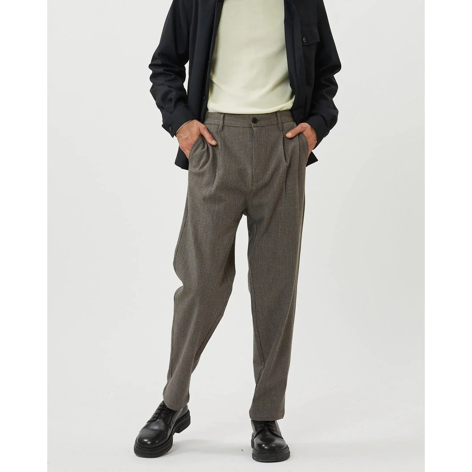 Minimum Pleato Chino Pant - Image 2