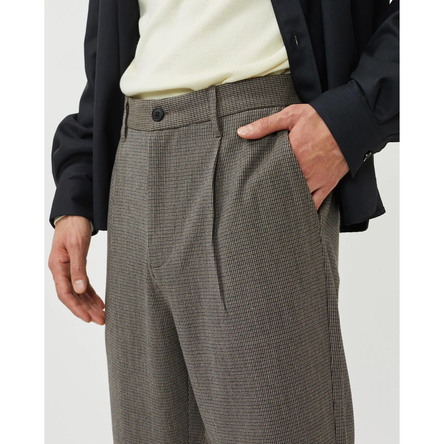 Minimum Pleato Chino Pant - Image 4