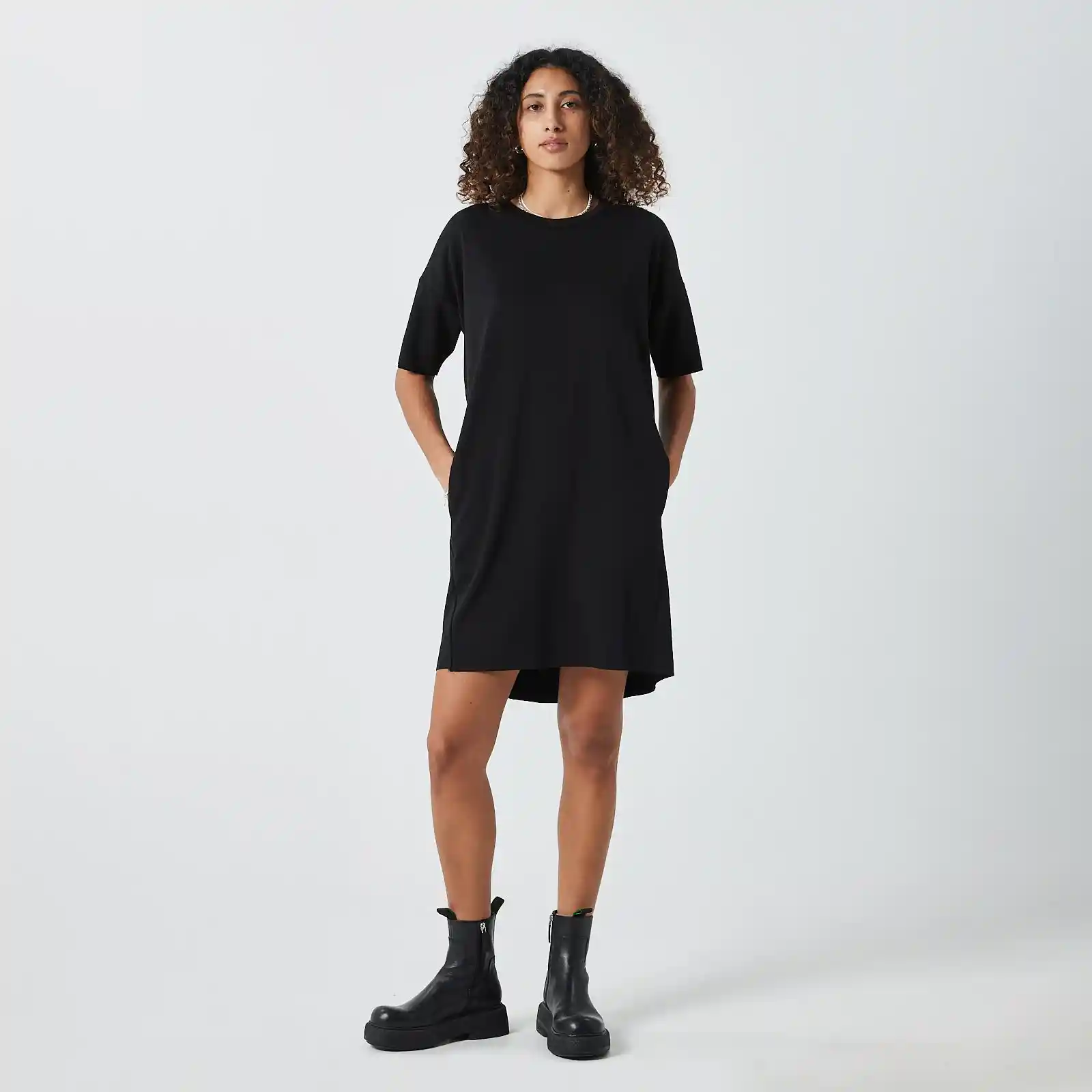 Minimum Womens Regitza 2.0 Short Dress, black