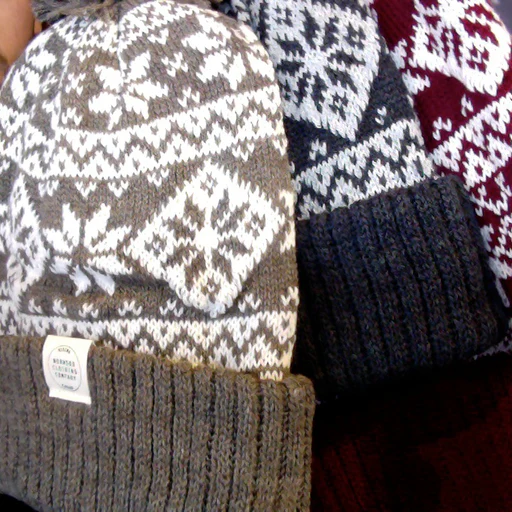 Norwood Postmark Nordic Pom Toque - Image 4