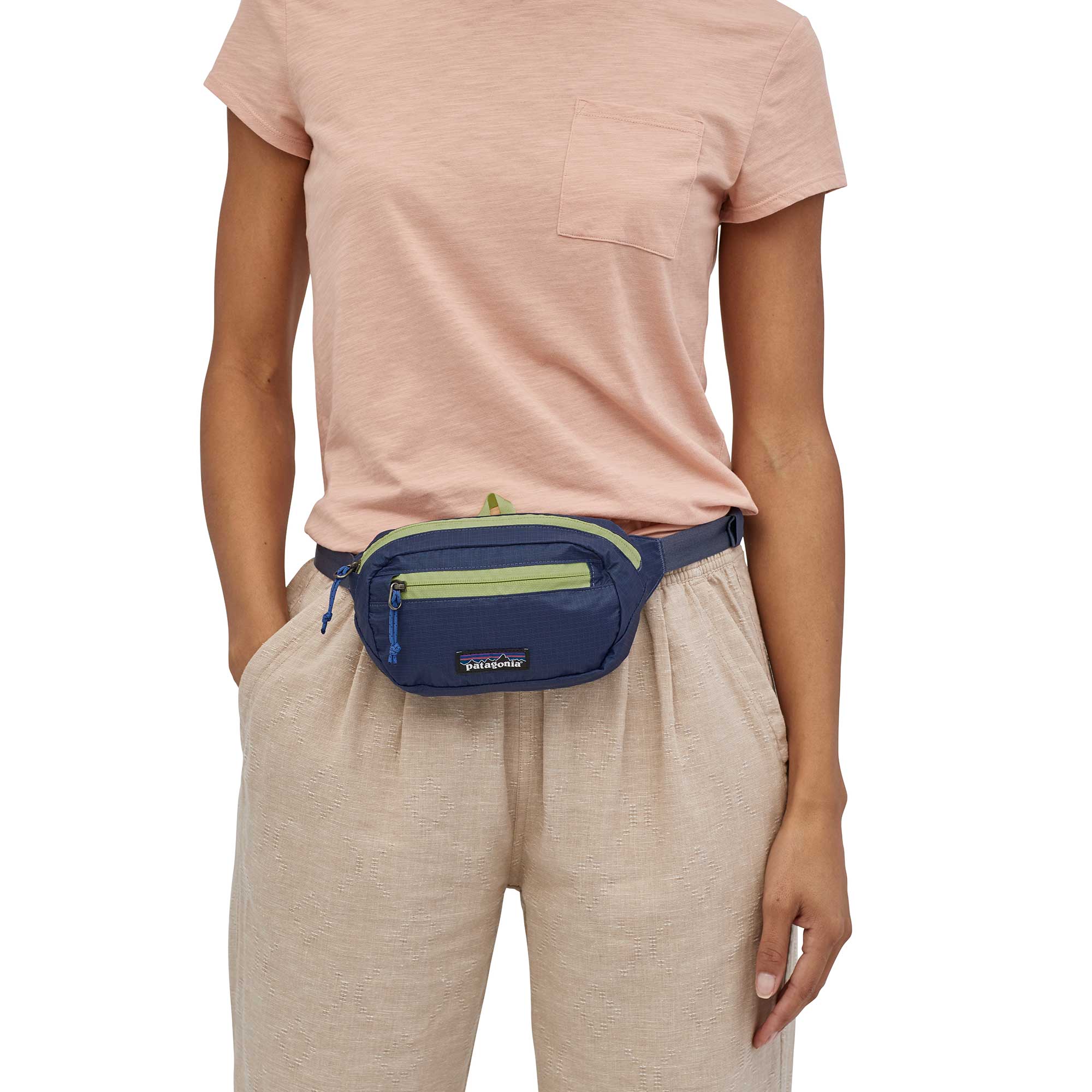Patagonia Ultralight Black Hole® Mini Hip Pack - Image 2