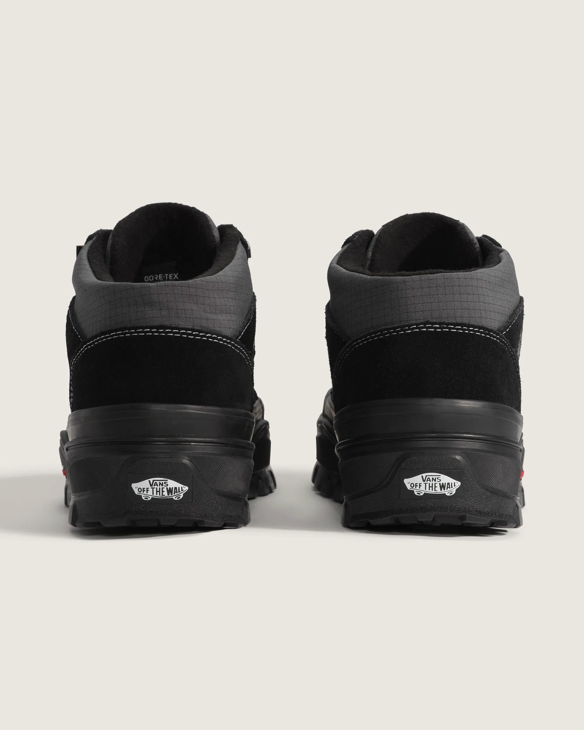 Vans MTE™ Mountain Mid Gore-Tex® Insulated, black/black - Image 4